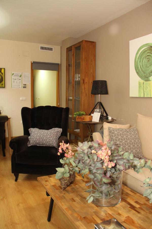 Apartamentos Alcazar De Баеза Екстериор снимка
