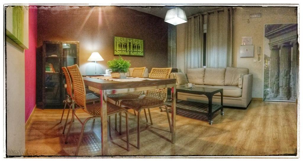 Apartamentos Alcazar De Баеза Екстериор снимка