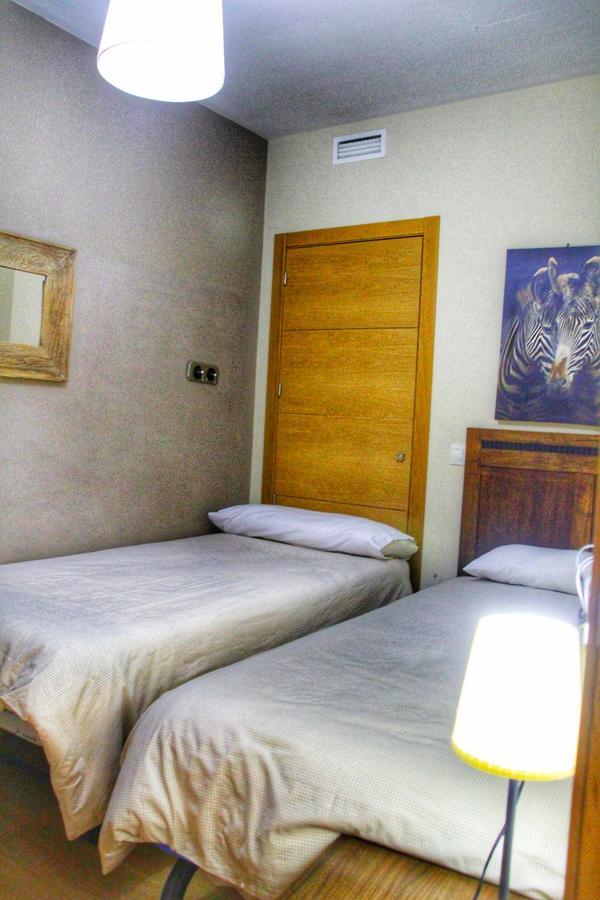 Apartamentos Alcazar De Баеза Екстериор снимка
